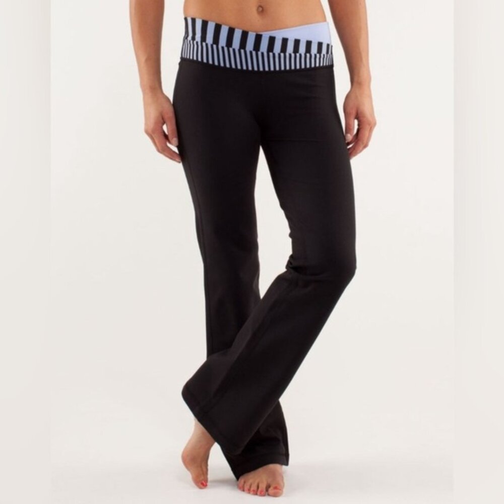 Lululemon Athletica Lulu Astro Pants Regular Length Dot Size 10 Black White Yoga